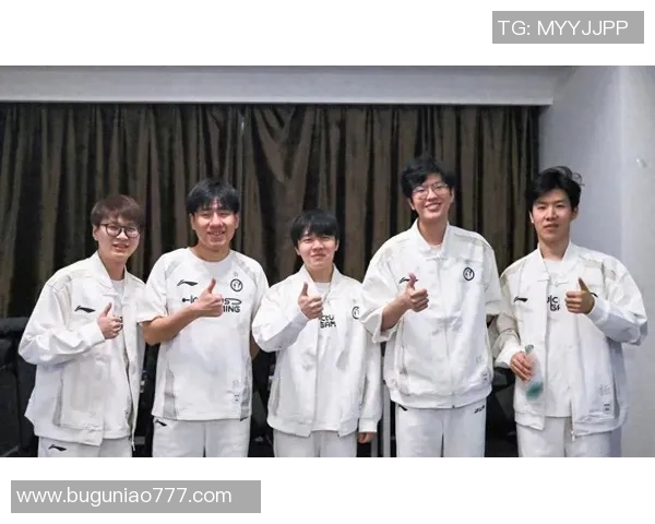 电竞比分引发热议IG选手个人能力争议引发粉丝讨论与反思